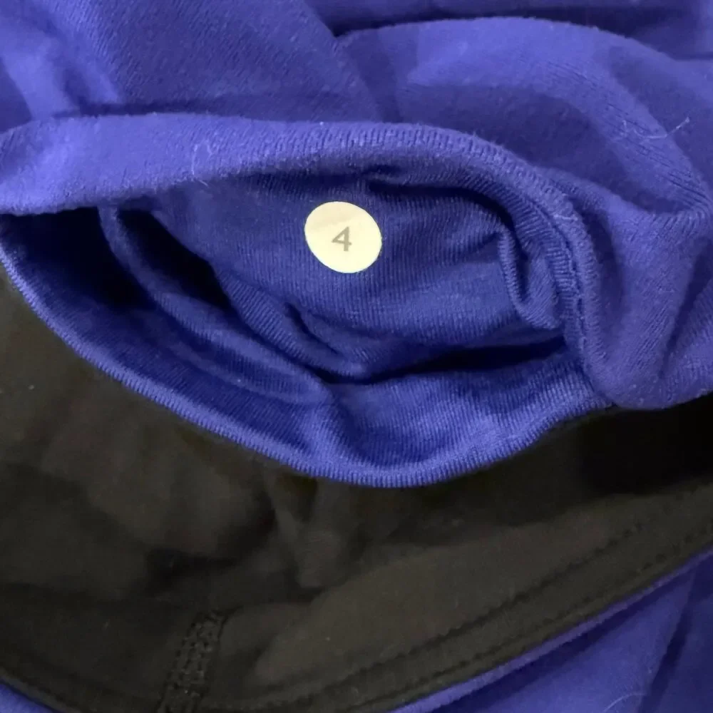 Lululemon Wunder Under Crop Reversible Leggings Blue Black Size 4‎ Yoga Pants